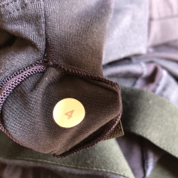 Lululemon Top Speed Tank - Picture 9 of 9